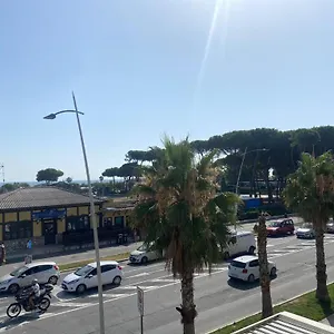 stupenda-camera-vista-mare-con-terrazza-e-finiture-di-lusso.it-tuscanyhotel.com/